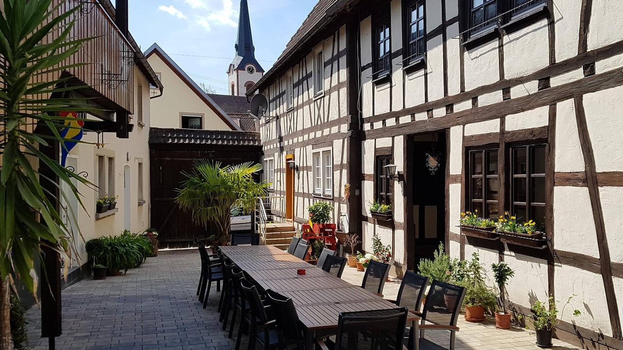 Ferienweingut Sch&auml;fer