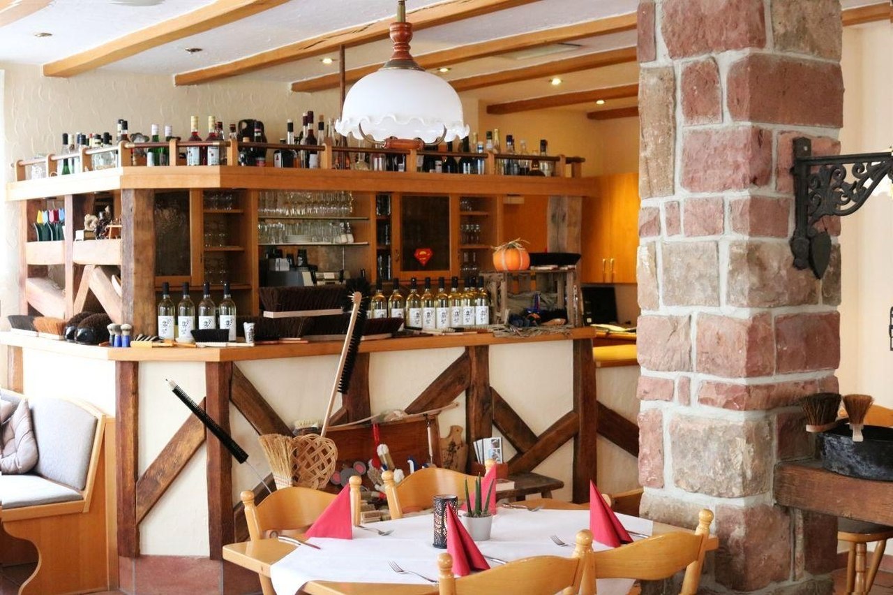 Zum B&uuml;rstenbinder