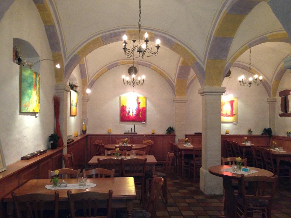 Weinstube Kirchh&ouml;lzel