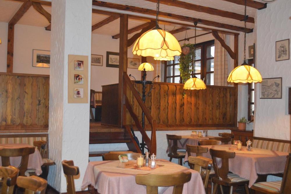 Weinstube Uebel